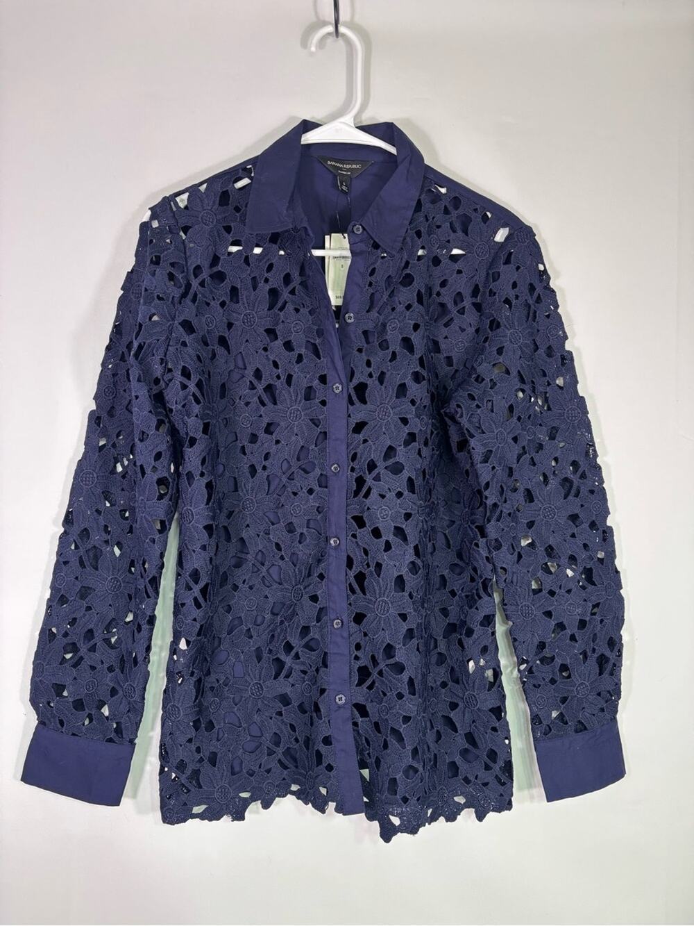 NWT Banana Republic Navy Floral Lace Button Front Shirt Blouse Small